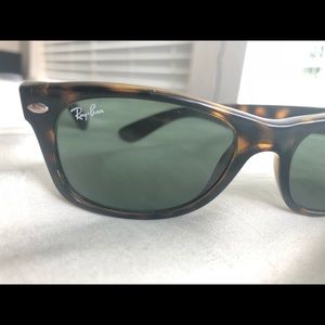 Rayban Classic Wayfarer (Men’s)